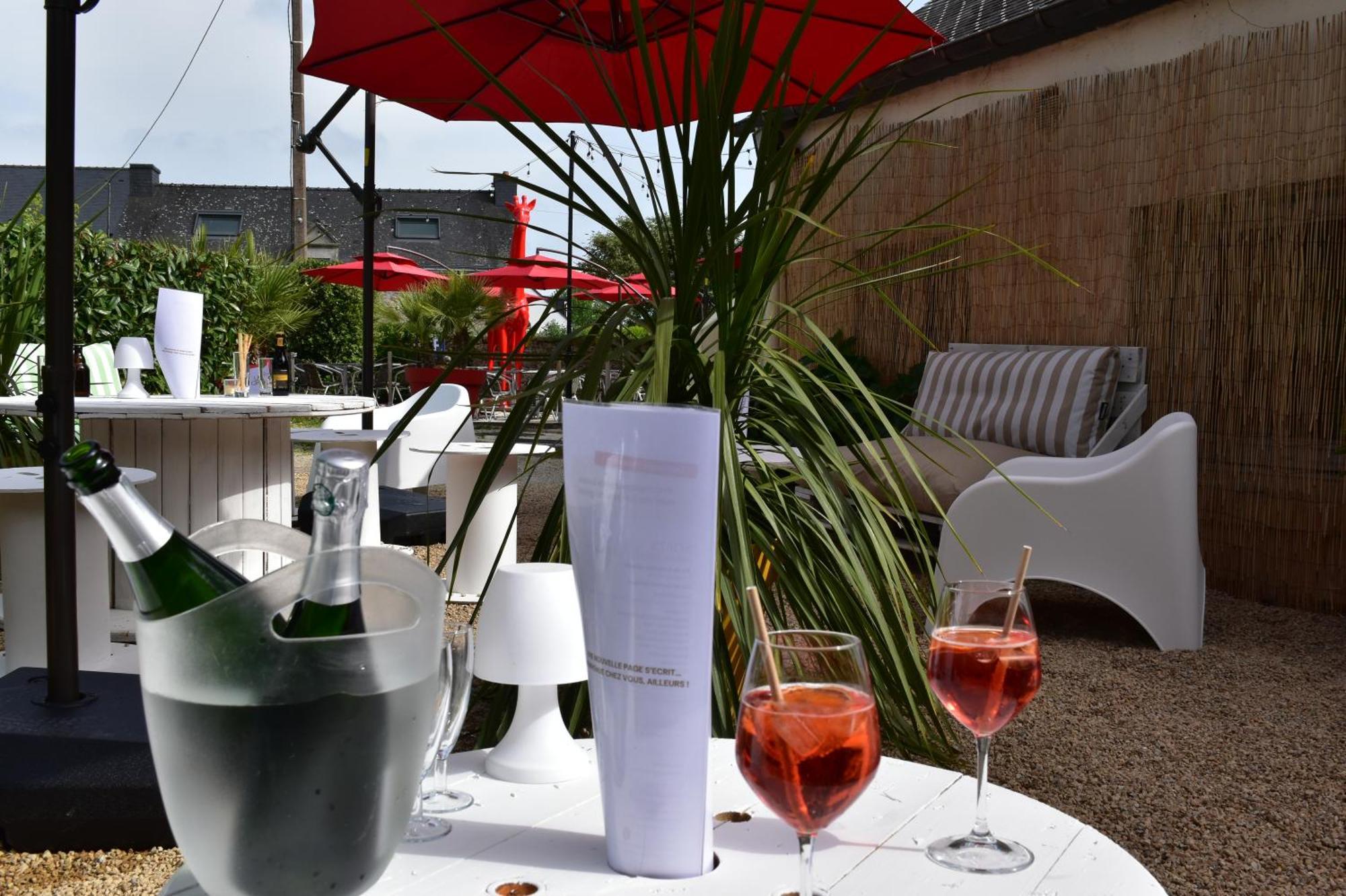 Logis Hôtel Vannes Nord Le Clos Des Hortensias Locqueltas Buitenkant foto
